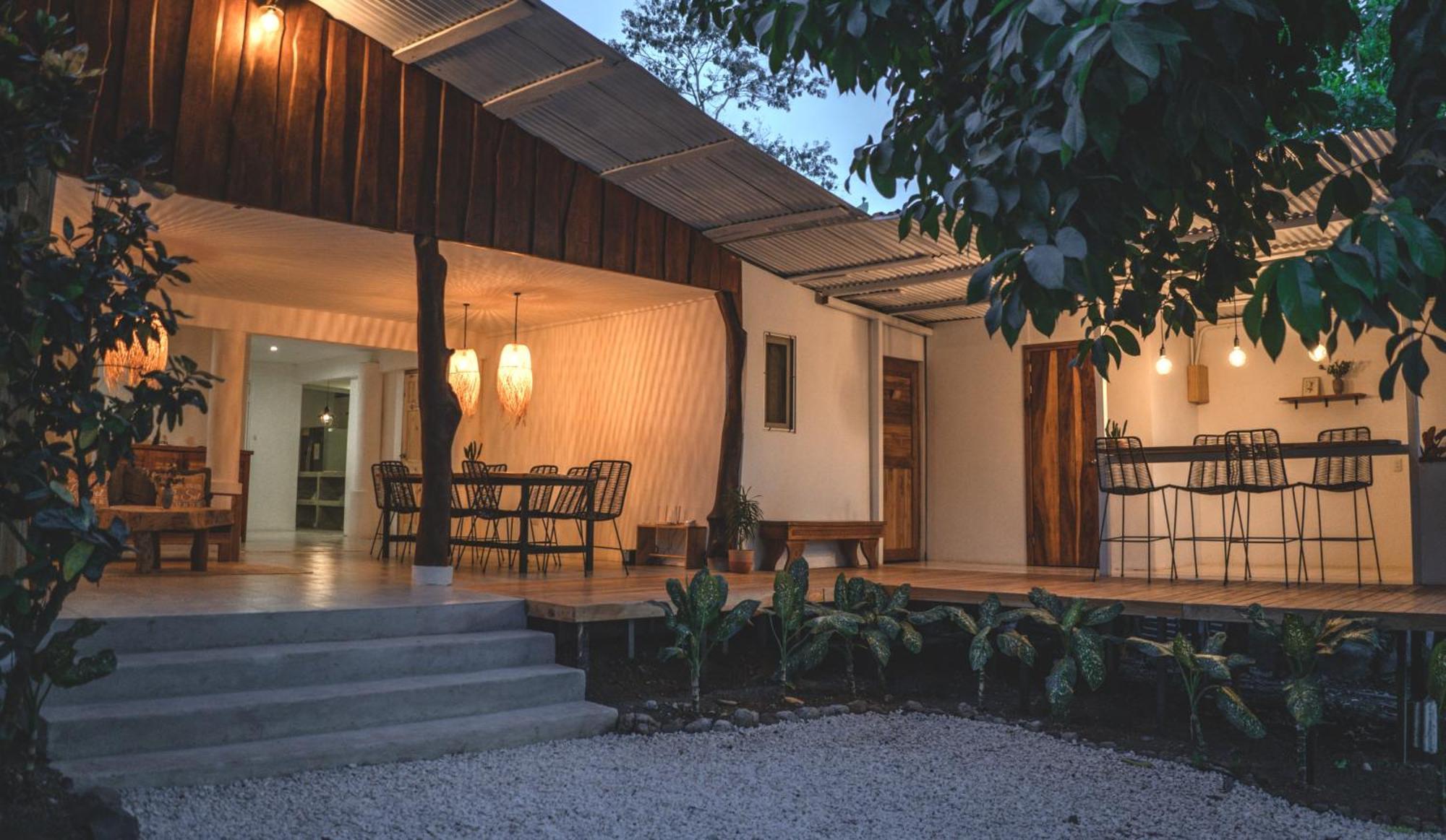 Cuatro Vientos Lodge & Apartments - Mal Pais, Costa Rica Playa Santa Teresa  Exteriör bild