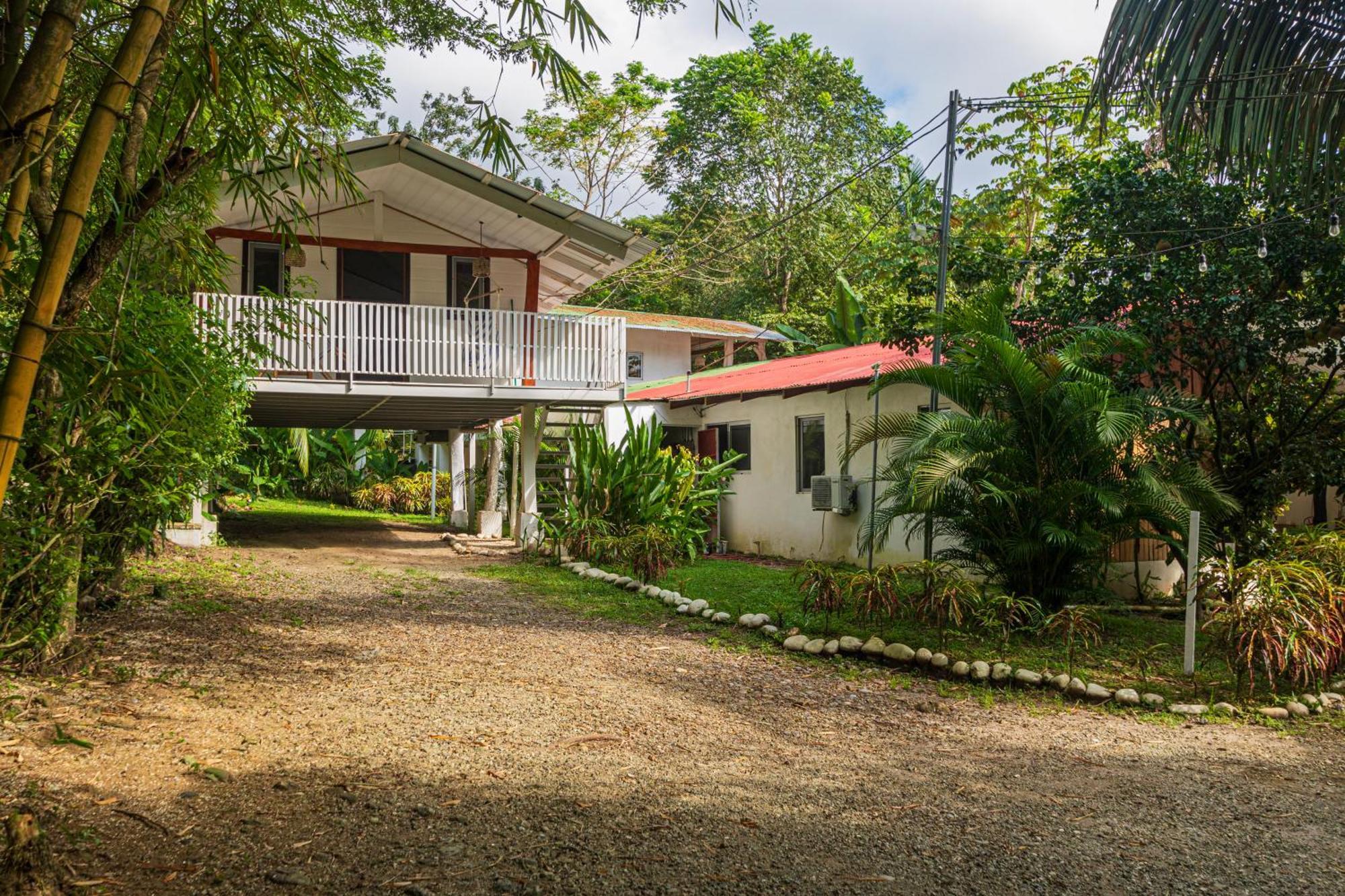 Cuatro Vientos Lodge & Apartments - Mal Pais, Costa Rica Playa Santa Teresa  Exteriör bild